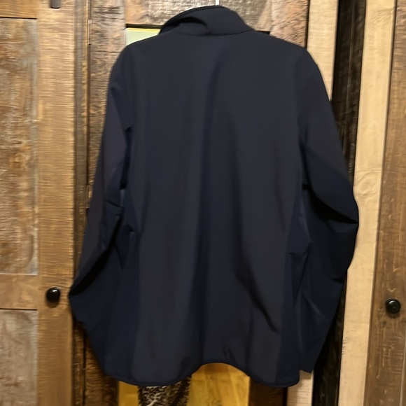 Patagonia Men's Navy Jacket - Picture 6 of 7